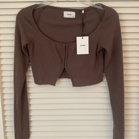 Joah Brown Hook and Eye Crop Top Medium Brown NWT - Picture 2 of 3